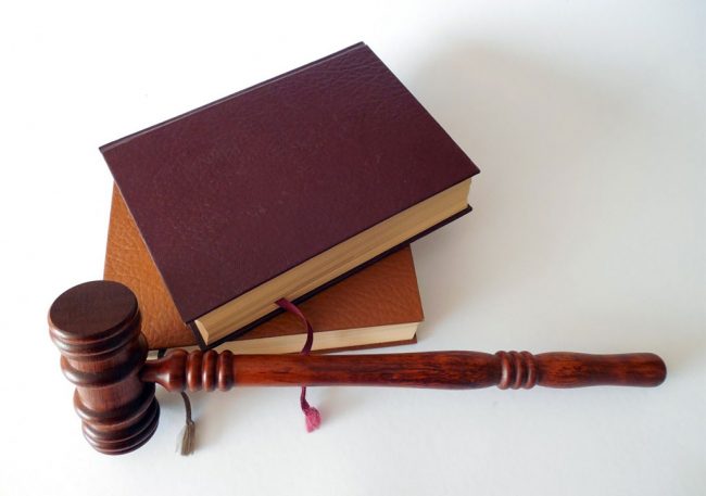 hammer_books_law_court_lawyer_paragraphs_rule